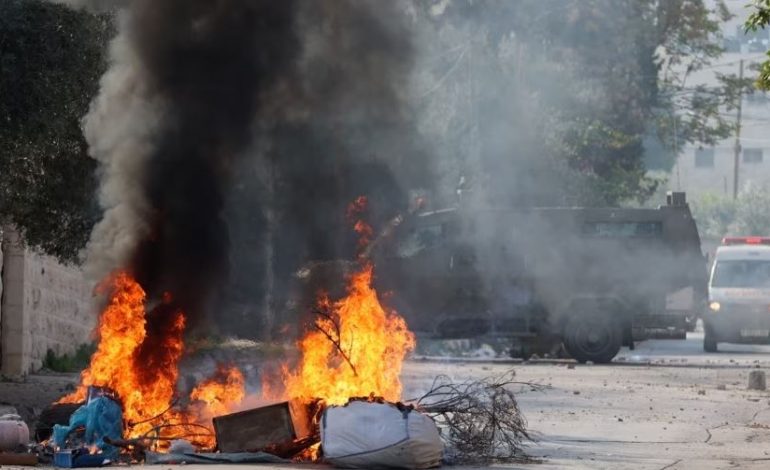 TENSIONET IZRAEL-PALESTINË/ Nëntë palestinezë janë vrarë gjatë bastisjeve në Bregun e pushtuar Perëndimor