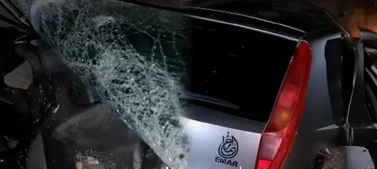 E RENDË/ Shoferi humb kontrollin e makinës dhe përfundon jashtë rrugës. 25-vjeçari i plagosur…