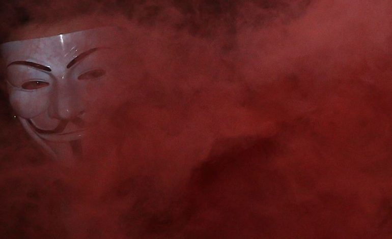 ÇFARË NDODHI? Serbia në shënjestër të grupit të hakerave Anonymous, mesazh i qartë për Vuçiç