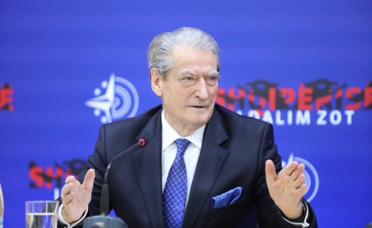 “PO S’MË BËRE LIKE, IKËN NGA PUNA”/ Berisha tregon aplikacionin që përdor Rama për të kontrolluar administratën: I bën thirrje Zuckerberg…