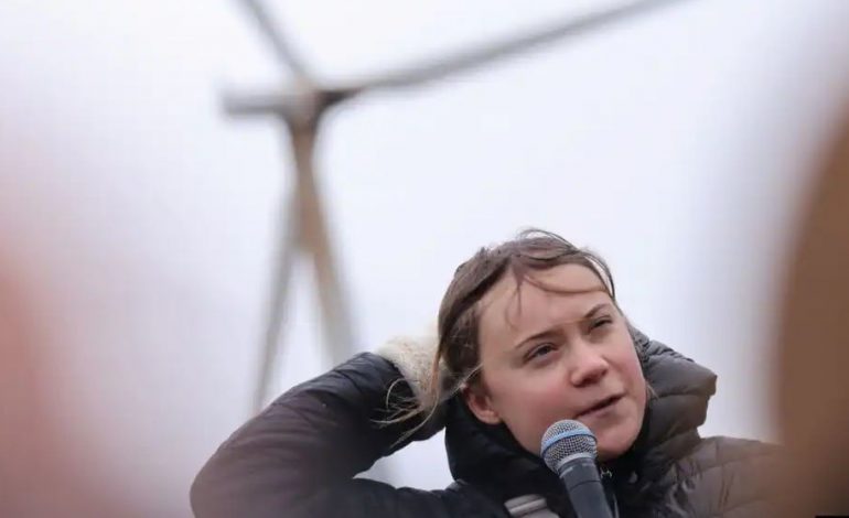 U ARRESTUA PËR PROTESTËN NË MINIERËN GJERMANE/ Lirohet aktivistja Greta Thunberg