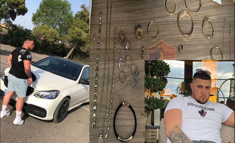 NËNË E BIR NË PRANGA/ Djali i pastrueses reklamonte jetën e luksit në rrjetet sociale, por ja si justifikohej tek miqtë: Makinat i kam…