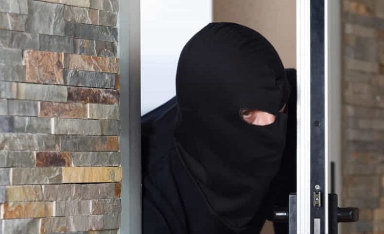 AUTOR I 7 VJEDHJEVE NË BANESA/ Arrestohet 27-vjeçari shqiptar në Itali