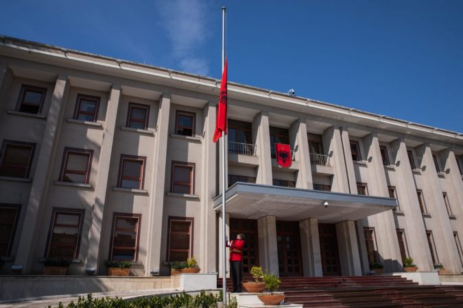 PRESIDENTI BEGAJ MBLEDH SOT KËSHILLIN KOMBËTAR/ Ja çfarë pritet të diskutohet