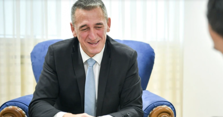 “ECIM MES DY ZJARRESH”/ Politikanët serbë në Kosovë: Na quajnë tradhtarë!