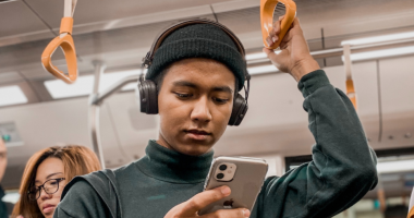 STUDIMI/ Përdorimi i mediave sociale është i lidhur me ndryshimet në trurin e adoleshentëve
