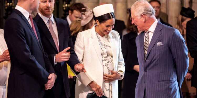 ËSHTË PENDUAR SE IKU?! Princ Harry: Dua që të më kthehet babai dhe vëllai im