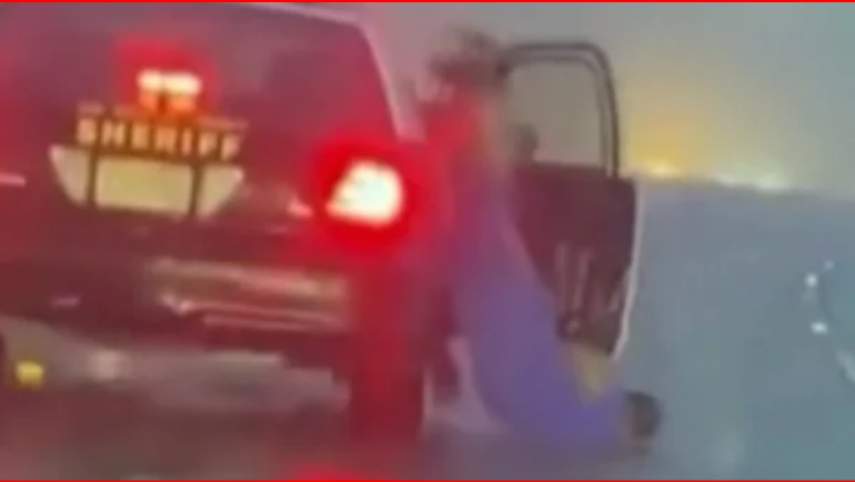 PAMJET/ Përpjekja e dëshpëruar për t’u arratisur, me pranga në duar hidhet nga makina në lëvizje