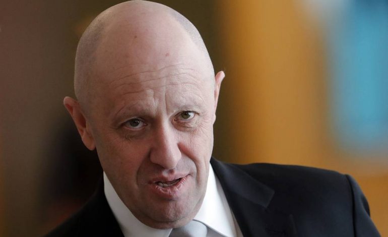 LUFTA NË UKRAINË/ Kreu i grupit Wagner deklaron pushtimin e fshatit Klishchiivka afër Bakhmutit…