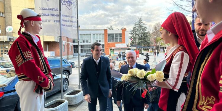 VELIAJ NË LUGINËN E PRESHEVËS/ Takon kreun e komunës së Bujanovcit: Më të fortë bashkë! Arifi: Mirënjohës që…