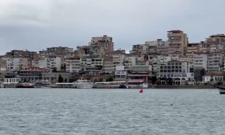 MOTI I KEQ/ Anijet e linjave Korfuz-Sarandë pezullojnë lundrimin