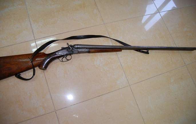 E RËNDË NË FIER/ 68-vjeçari i jep fund jetës me armën e gjahut