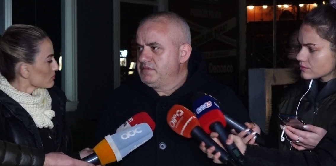 “GARDA KA VRARË ME URDHËR”/ Artan Hoxha batuta në Policinë e Tiranës: Jam veshur trashë, i përgatitur për të qëndruar gjatë këtu