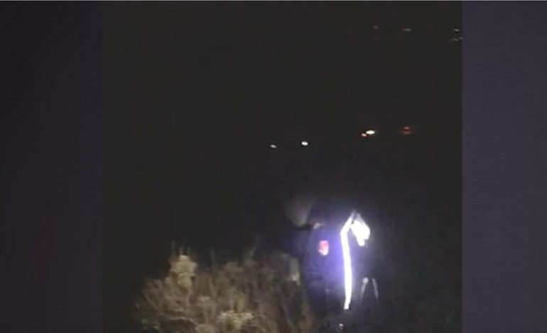 U DENONCUA I ZHDUKUR NGA FAMILJARËT/ Gjendet i pajetë në një greminë bariu në Finiq
