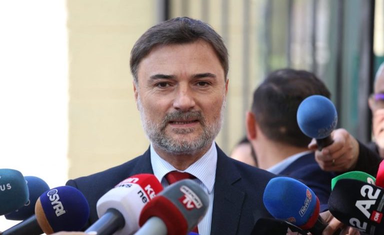NGA PËRJASHTIMI I 4 DEPUTETËVE TE FIRMA PËR SHKARKIMIN E TIJ/ Alibeaj: E kuptoj hallin e atyre që bëjnë lëvizje agresioni…