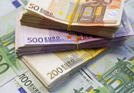 EURO FORCOHET SËRISH/ Përqendrimi i shpenzimeve buxhetore në dhjetor mund të ketë zhvlerësuar Lekun