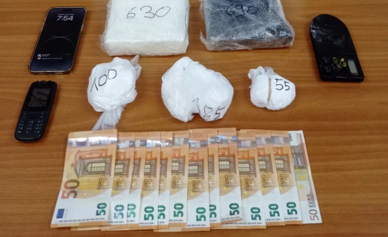 E PËSON KEQ/ Me 1 kg e 660 gramë kokainë, arrestohet 34-vjeçari shqiptar në Athinë