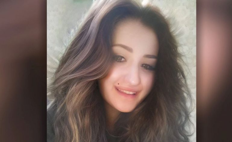 HODHI FOSHNJËN 11 MUAJSHE NË LUMË NËN E VITIT TË RI/ Nëna: Besoj se fëmija im është gjallë