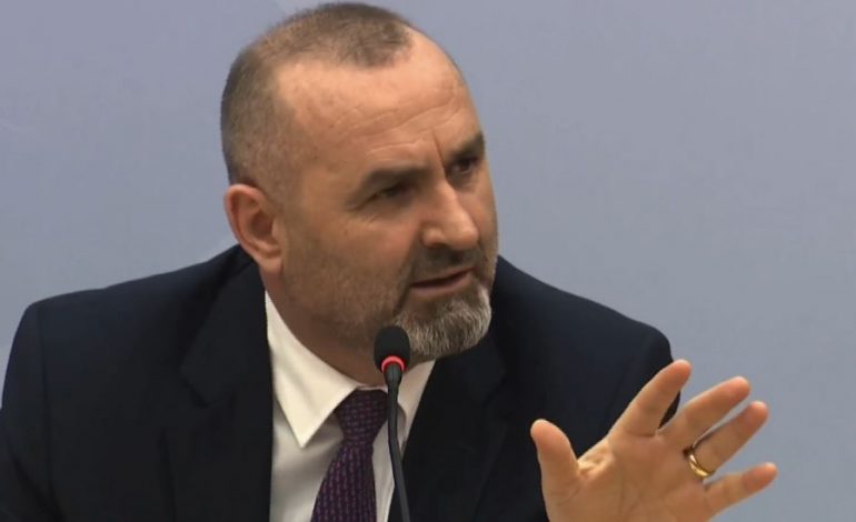 SUPER VJEDHJA NGA PASTRUESJA/ Vetting administratës? Manja: Ja e bëmë këtë proces, por…