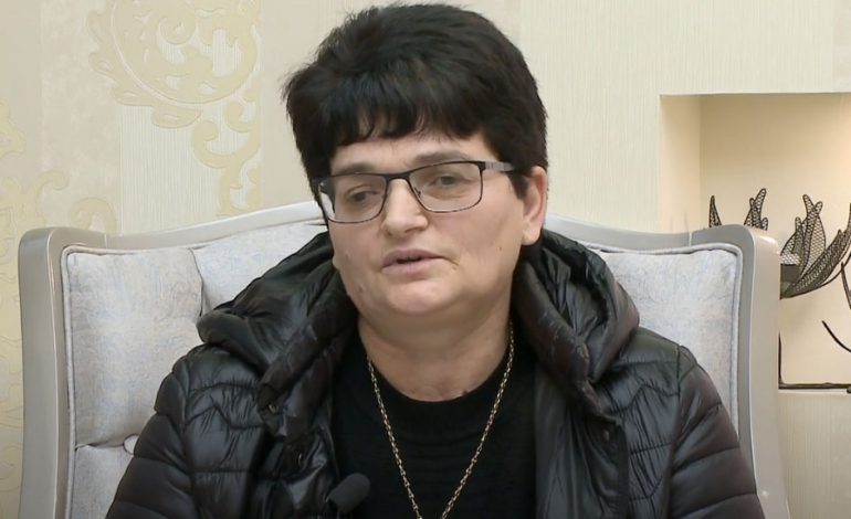 I VRANË TË BIRIN NË 2019/ E ëma kërkon drejtësi: Janë shtyrë qëllimisht 10 seanca, gjyqtari theu etikën…