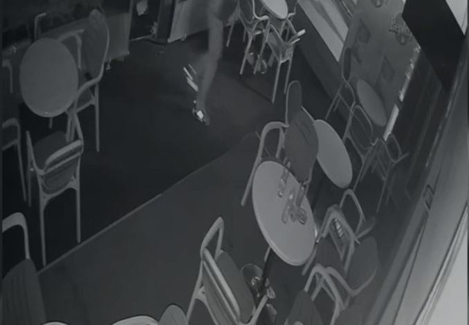 EMRAT/ Grabisnin banesa e dyqane, arrestohen ‘skifterët’ në Vlorë, shpallet në kërkim bashkëpunëtori