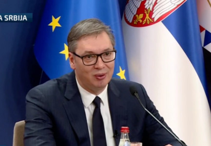 “NE NUK KEMI PROVOKUAR ASKËND”/ Vuçiç: Serbia ‘mezi e shpëtoi’ paqen në Kosovë