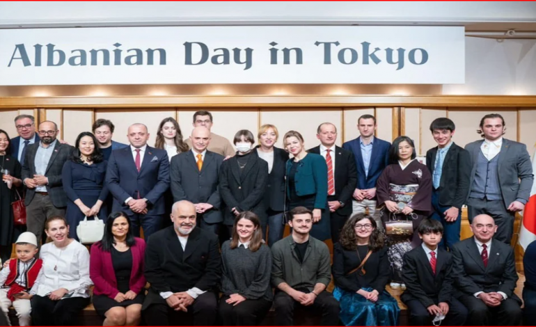“NJË DITË SHQIPTARE NË TOKIO”/Rama takon komunitetin shqiptar në Japoni