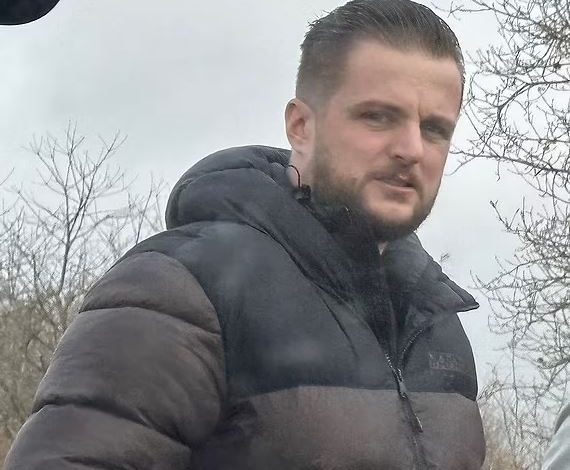 EMRI/ Mes të dëbuarve në 2020-ën, trafikanti shqiptar i kokainës sfidon Britaninë, rikthehet ilegalisht dhe jeton…