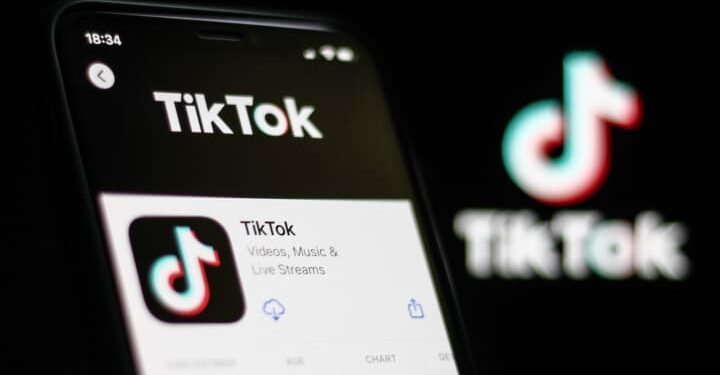 KOMISIONI EVROPIAN NDALON “TIKTOK” PËR PUNONJËSIT/ Zbulohet arsyeja