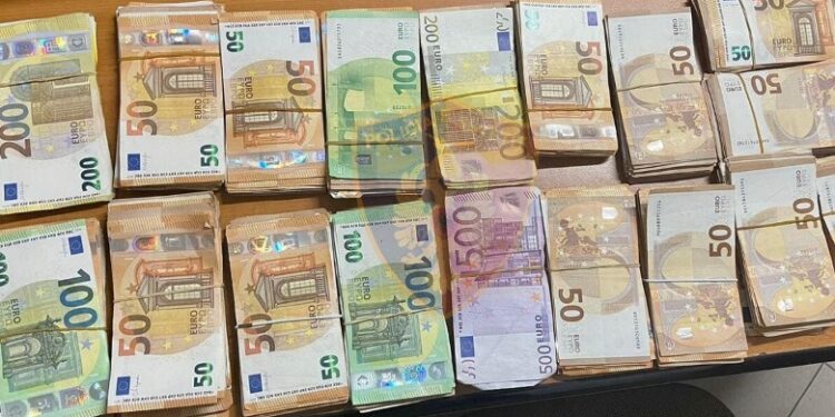 ZBARDHET SKEMA/ ‘Më dha porosi Artan Lame për 40 mijë euro’, si i gjobisnin 3 të rinjtë bizneset në Tiranë