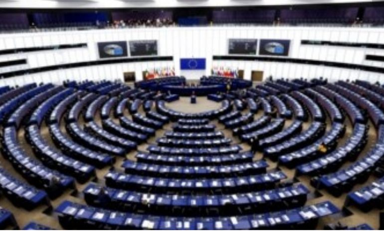 KONTROLLET/ Ndalohet një eurodeputet tjetër në hetimin për korrupsion