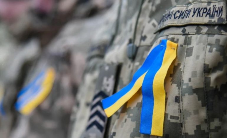 PARALAJMËRON zyrtari ukrainas: Rusia po përgatitet për një sulm masiv më 24 shkurt