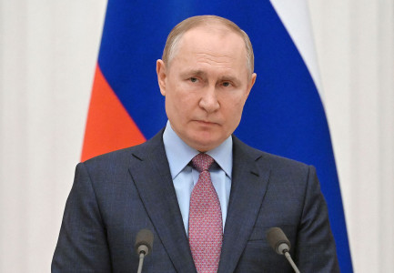 PUTIN JEP MESAZHIN E FORTË NË FUND TË FJALIMIT/ Pezullon pjesëmarrjen në traktatin e armëve bërthamore: Do të nisim…