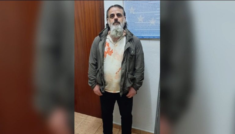 NGUJOI PËR 6 VITE FAMILJEN E TIJ/ Ekstremisti fetar lirohet nga qelia! Duhet të shtrohet në spital për…
