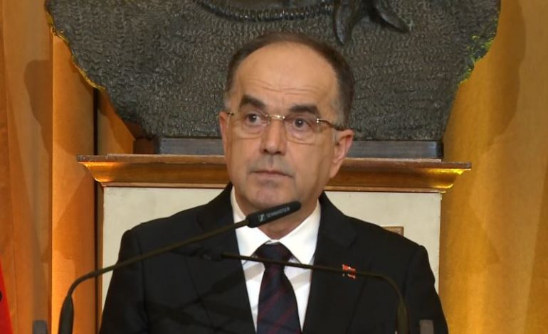 AXHENDA/ Presidenti Begaj vizitë dyditore në Kosovë për 15 vjetorin e pavarësisë