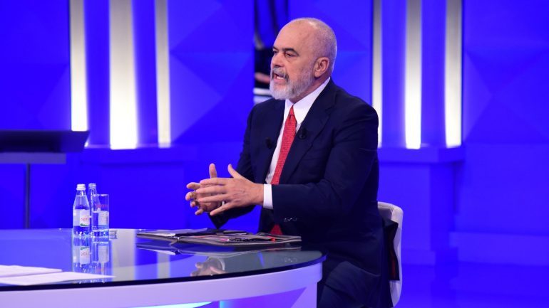 “NË 14 MAJ OPOZITA DO TË HAJË NJË…”/ Rama tregon çfarë i dhuroi McGonigal