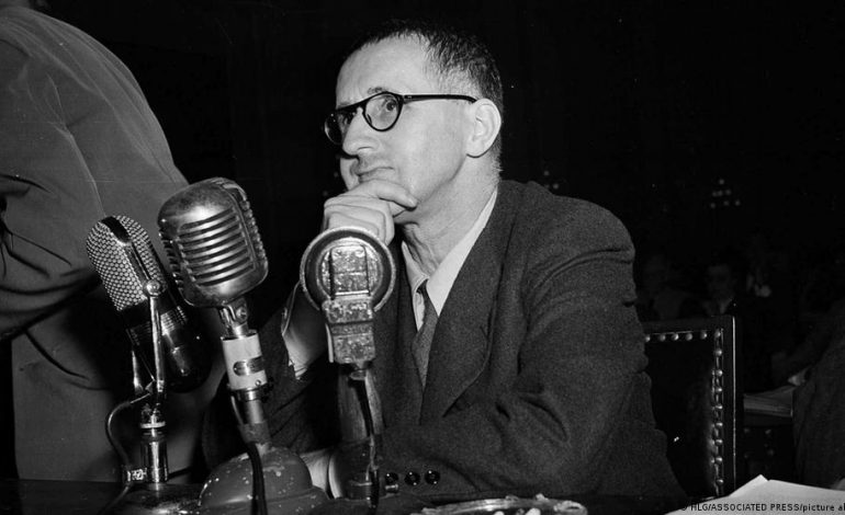 125 VJETORI/ Përse Bertolt Brecht vihet në skenë në mbarë botën?
