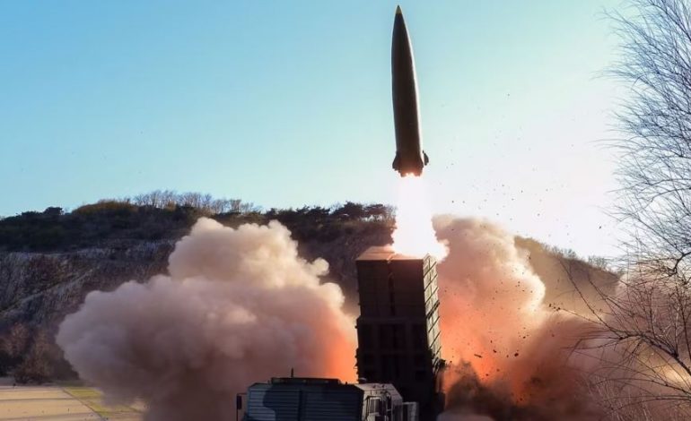 RUSIA PEZULLON TRAKTATIN “START”/ Shtohet frika nga gara e armëve bërthamore