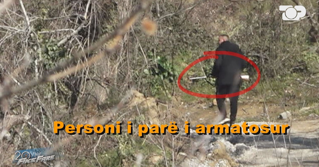E RËNDË / Qëllohen me armë dhe merren peng gazetarët e Fiks Fare. Ja çfarë filmuan