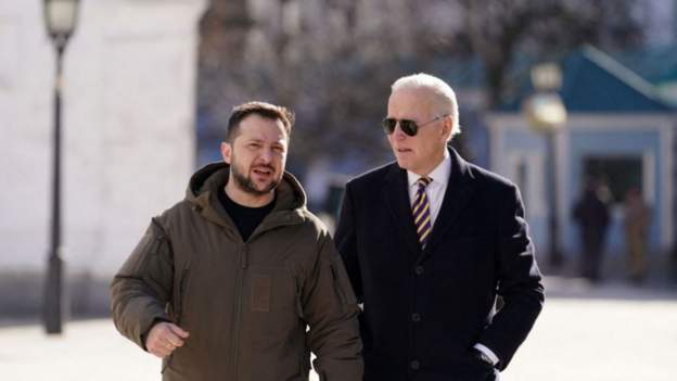 PANIK NË KIEV/ Dëgjohen sirenat e sulmit ajror gjatë vizitës së Biden në Ukrainë