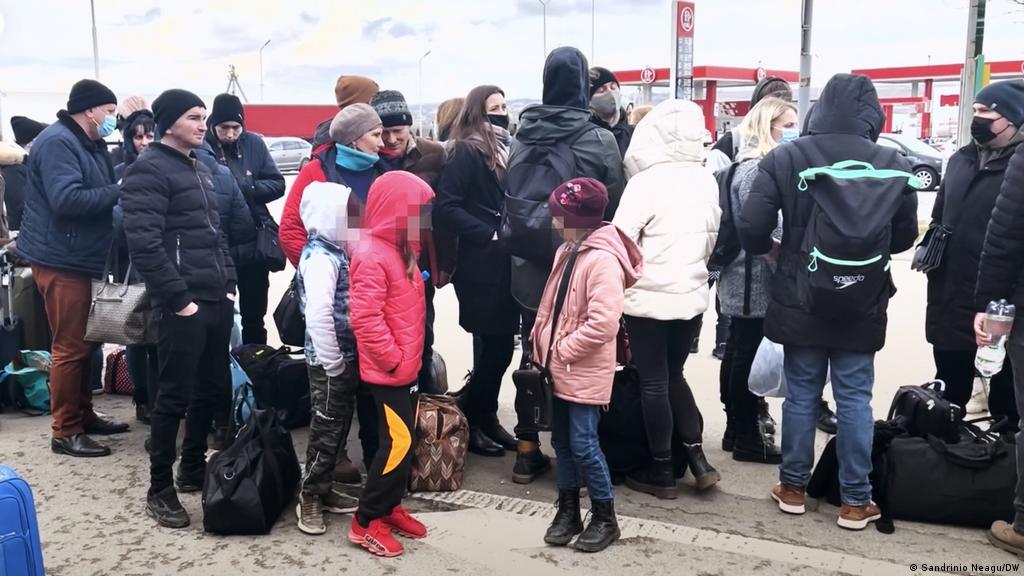 RRËFIMET/ Në kufirin Poloni-Ukrainë përgatitje për një valë të re refugjatësh