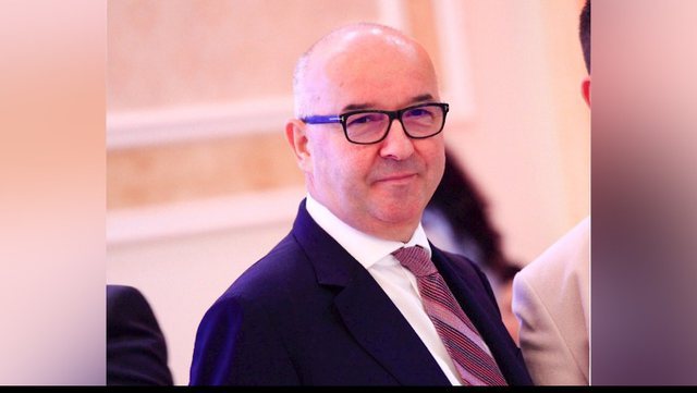DETAJET E PARA/ I vihet flaka makinës së pronarit të televizionit në Shkodër