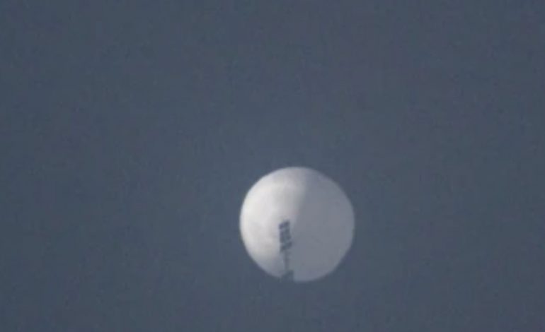 SHBA: Plane për të rrëzuar balonën kineze mbi oqeanin Atlantik
