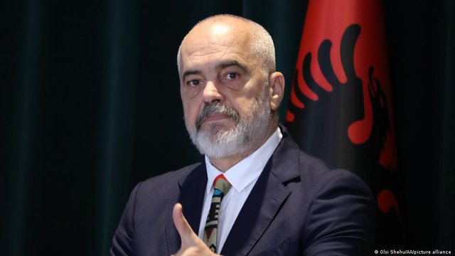 TËRMETI/ Ekipi i kërkim-shpëtimit përfundon misionin në Turqi, Rama: Krenari dhe respekt