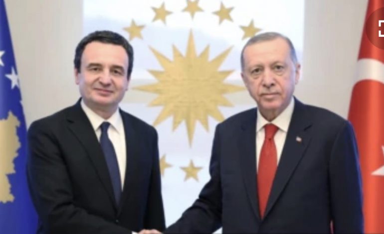 TAKIMI ME KURTIN/ Turqia ofron mbështetje për “paqen në Ballkan”