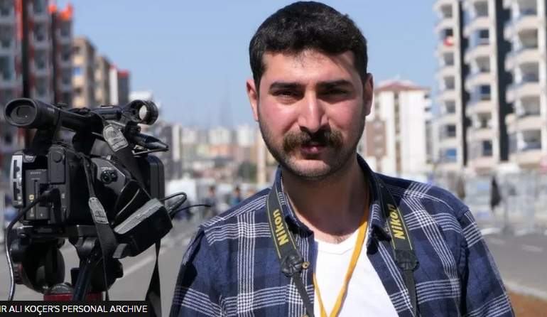 “KUR MBAJA MIKROFONIN, NUK I NDALJA DOT LOTËT”/ Raportuan pas tërmetit, gazetarët turq nën hetim për dezinformim