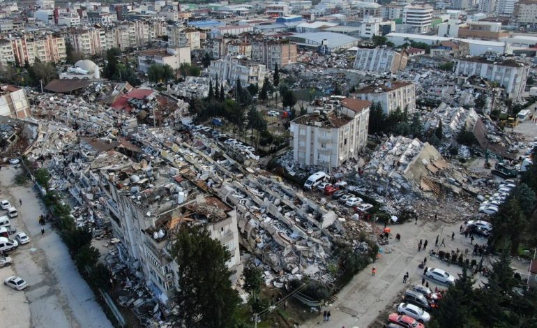 BILANCI I TRISHTË/ Tërmeti në Turqi e Siri, shkon mbi 8,400 numri i viktimave