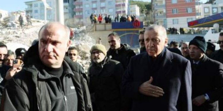 BILANCI/ Shkon mbi 22 mijë numri i të vdekurve nga tërmeti, Erdogan pranon vonesat në shpërndarjen e ndihmave