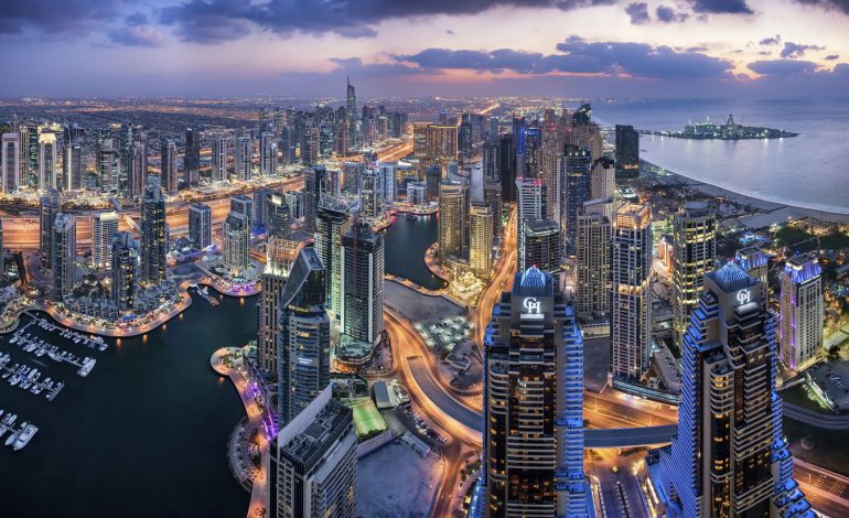 DUBAI/ Lamtumirë parajsa për MAFIEN SHQIPTARE? Riatdhesohet i pari pjesëtar i grupeve kriminale