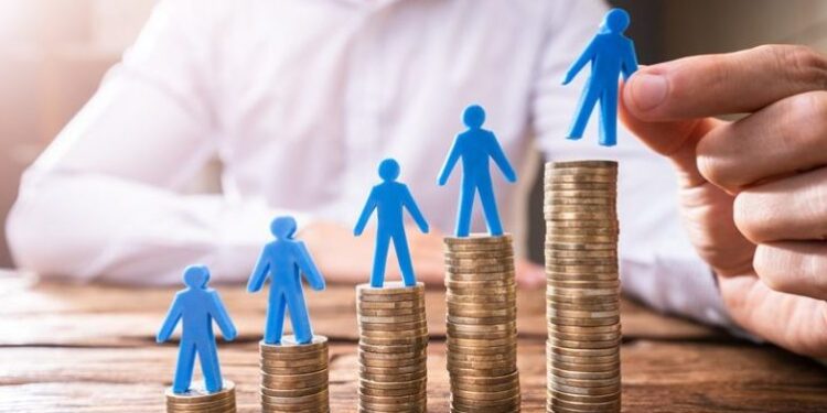 PAGË MINIMALE 40 MIJË LEKË NË PRILL”/ Balluku: Paketë mbështetëse për një kategori biznesesh